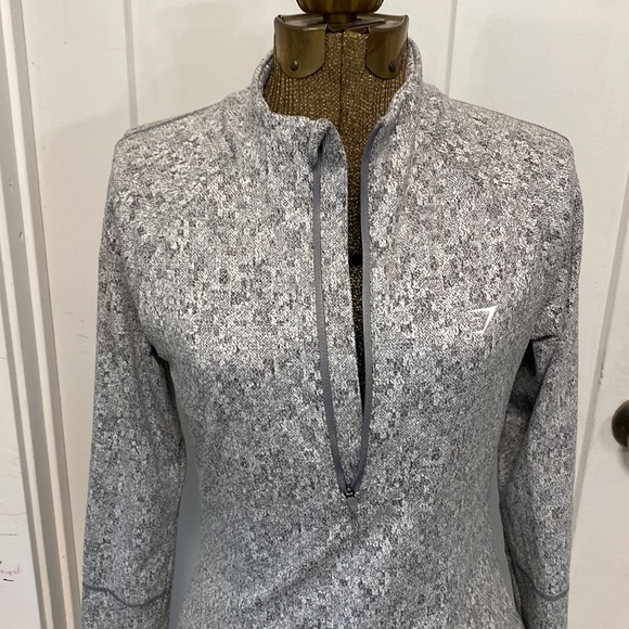 GYMSHARK WORKOUT TOP MEDIUM - Picture 7 of 16